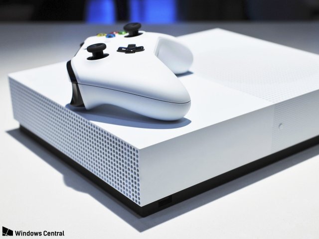 
Новая консоль Xbox One без поддержки дисков сейчас известна как Maverick. Это кодовое имя используется внутри компании Microsoft. Это переработанная версия консоли начального уровня Xbox One S, где себестоимость производства снижена ещё сильнее ради достижения низкой цены. Это одно из самых значительных изменений в истории Xbox, отказ от когда-то важного компонента среди растущих сервисов потоковой трансляции и цифровых покупок.
