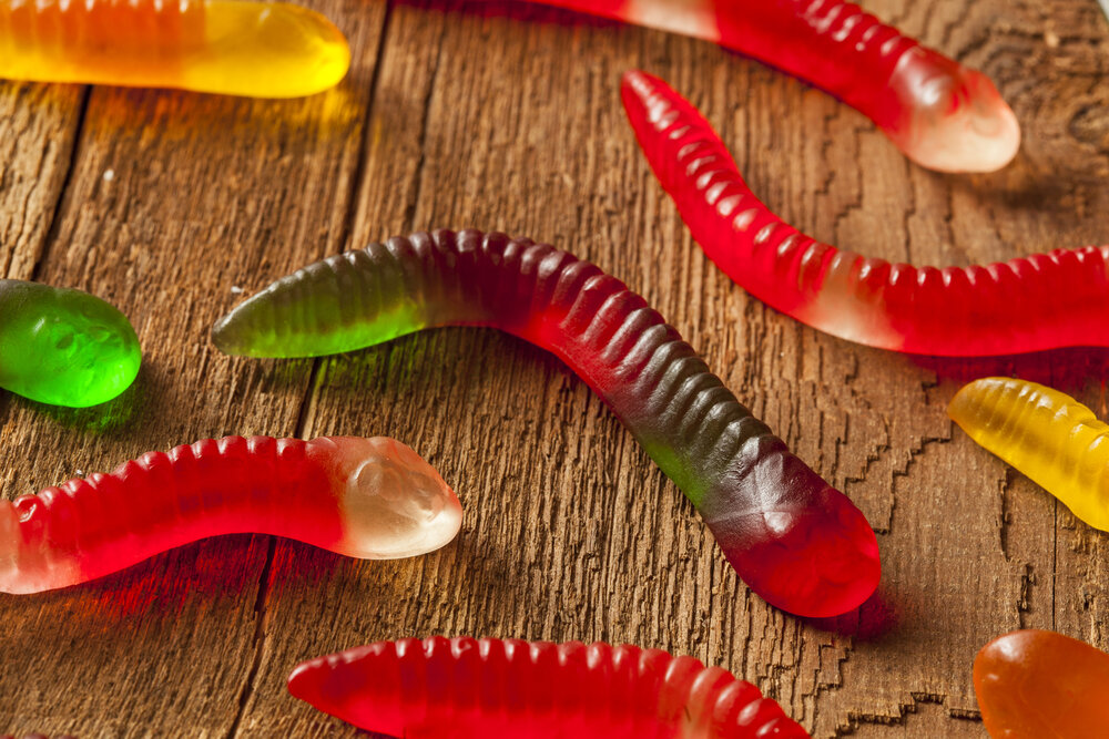 Обложка рубрики, жевательные конфетки Харррибо.