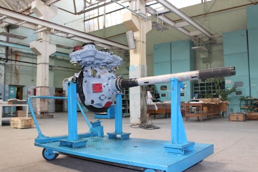 Редуктор с валом трансмиссии 