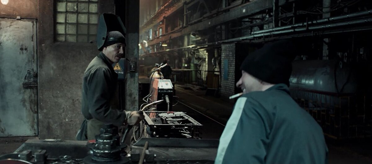 Кадр из фильма Юрия Быкова «Завод» 2018 г.