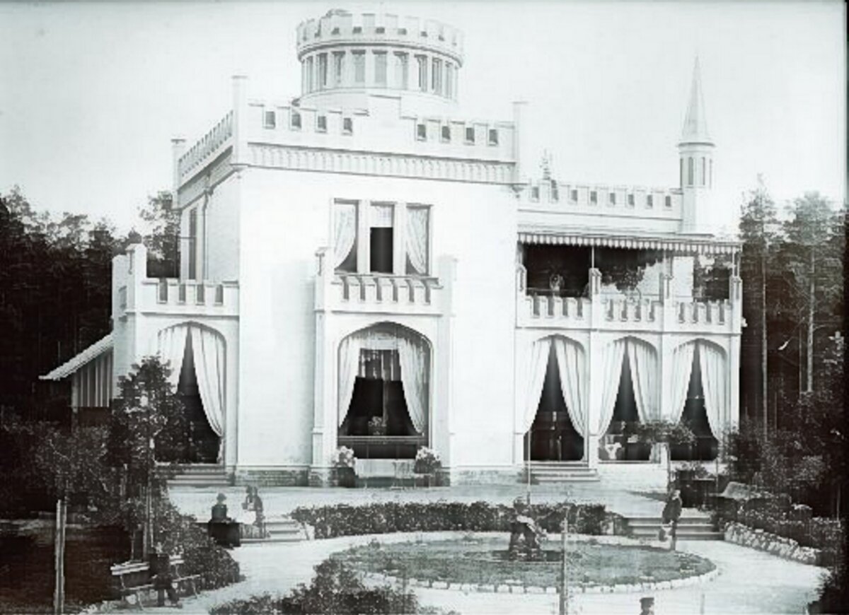 
 Дача Кристапа Моррберга в Эдинбурге (сегодня Дзинтари)