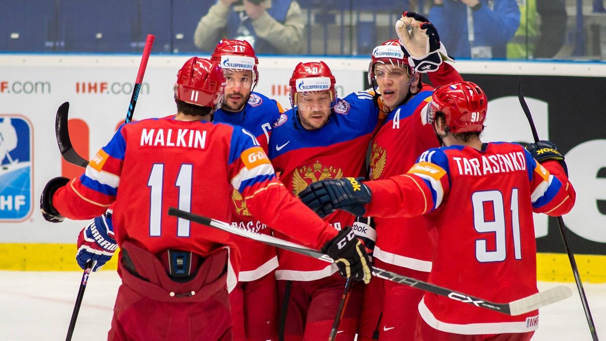 Наконец-то наступил Чемпионат мира по хоккею, в котором участвуют российские звезды американского хоккея. Нашим болельщикам повезло, так как у нас собралась чуть ли не самая звездная команда.