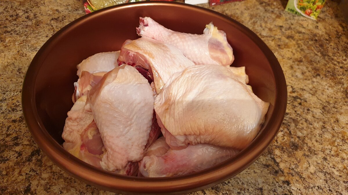 Окорочка от местного производителя, очень вкусные. 