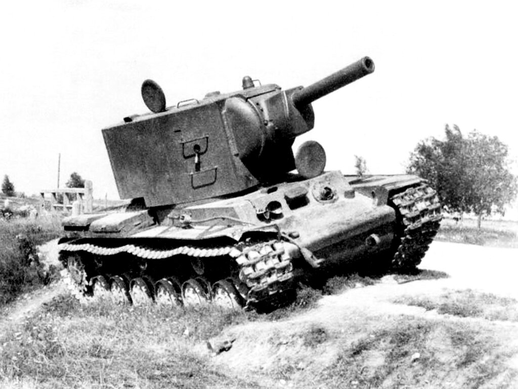 Советский Танк КВ-2, времен 2 мировой войны
