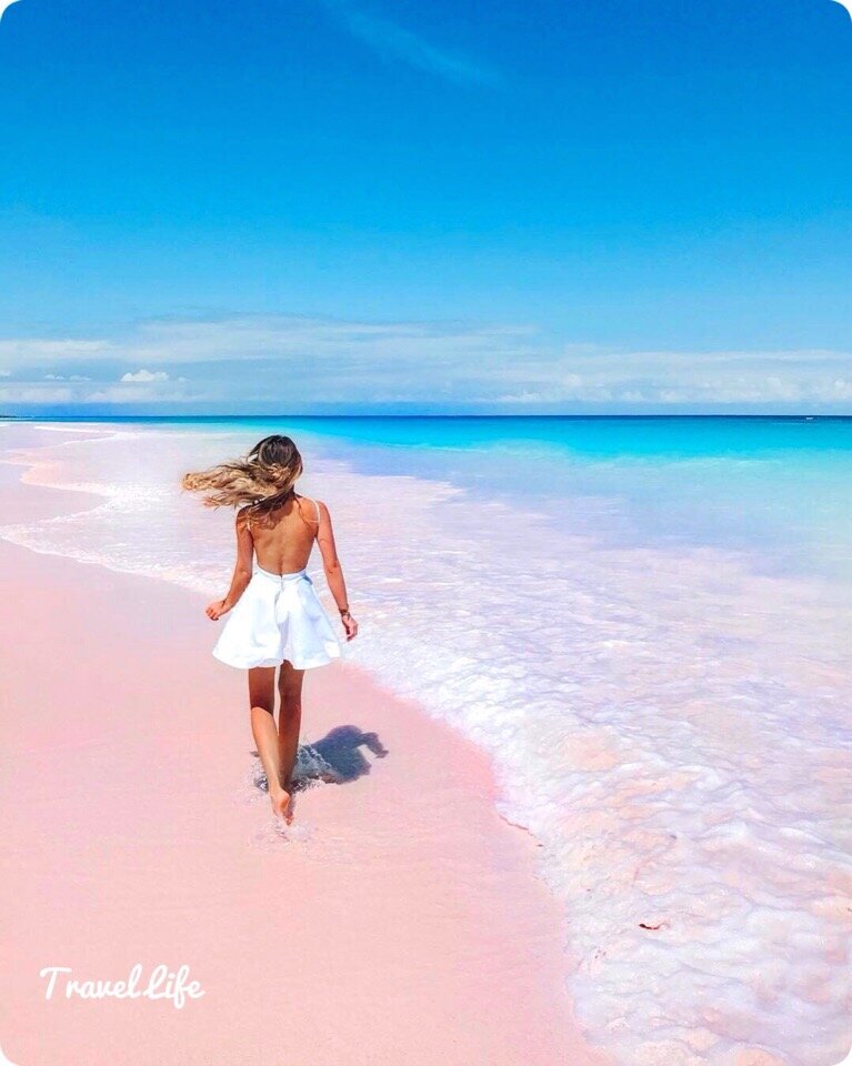 Пляж мечты... Пена волн цвета сахарной ваты...