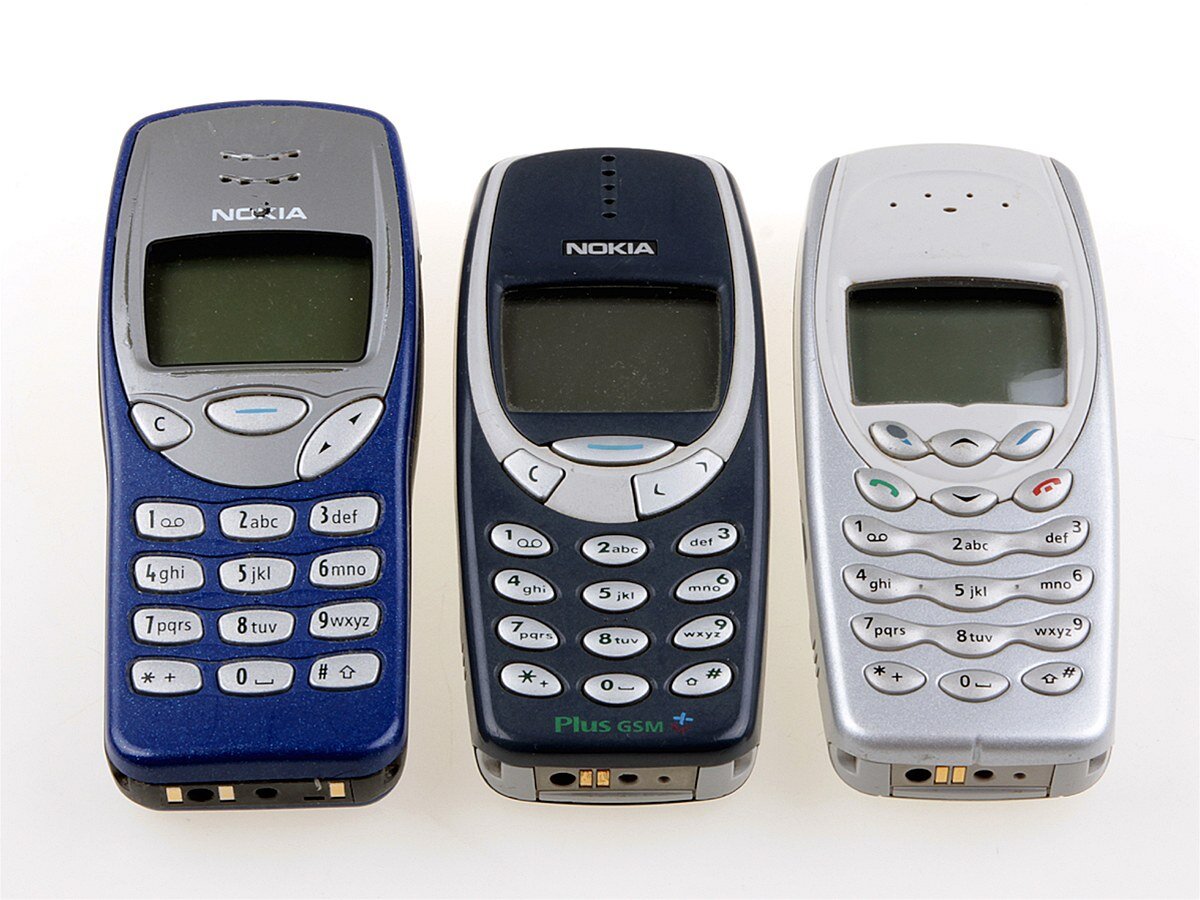 Nokia 3210. Nokia 3210/3310. Нокиа 3210 и 3310. Nokia 3310 и 3410. Nokia 3210 старый.