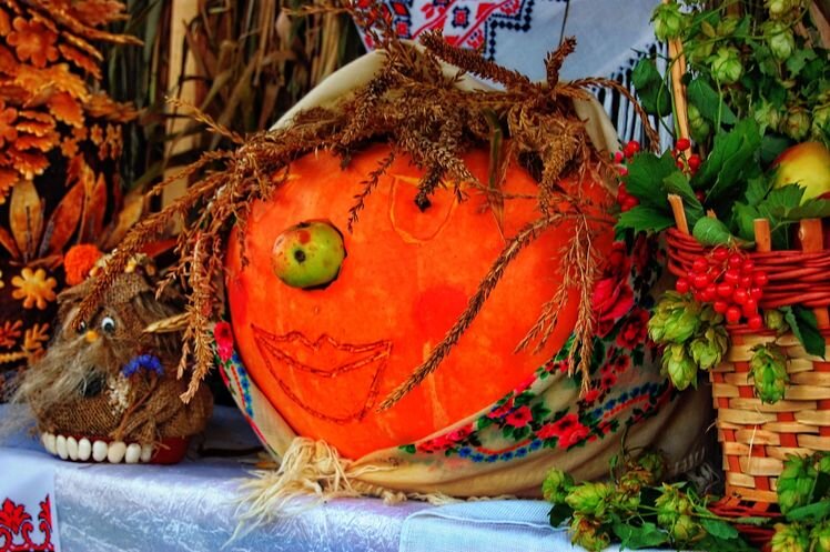 Хэллоуин — забавные традиции праздника в разных странах