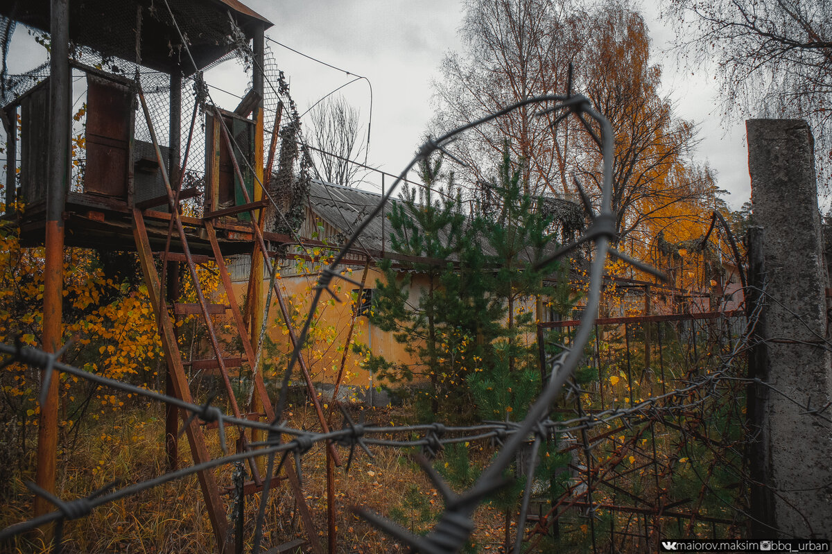 Вернулся спустя два года в военный городок. Полная разруха, украли даже «Ракеты С-25 Беркут»!