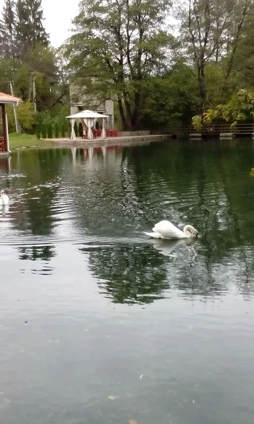 Голубое озеро