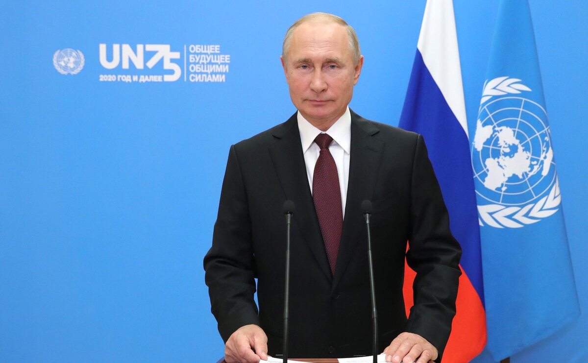 В.В.Путин выступает с видеообращением на пленарном заседании 75 сессии ГА ООН. http://www.kremlin.ru/events/president/news/64074/photos/64489