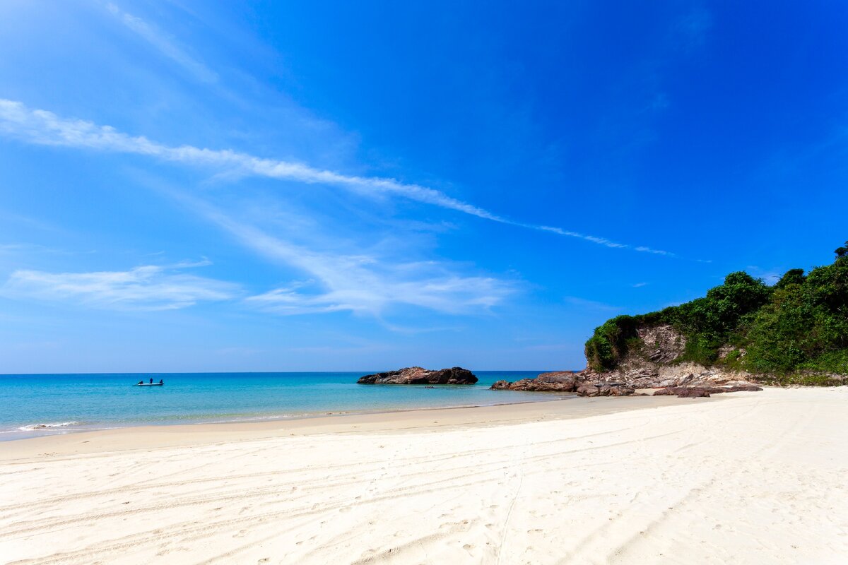 Тонуть в море - к опасности.