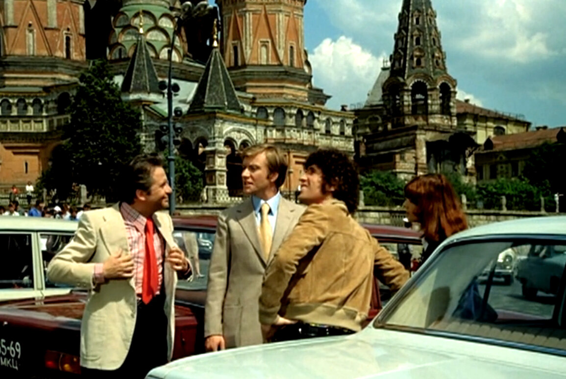 Кадр из кинофильма "Невероятные приключения итальянцев в России", 1973 г., режиссер Эльдар Рязанов, сценаристы Эмиль Брагинский, Франко Кастеллано, Джузеппе Моччиа, композитор Карло Рустикелли (скриншот)