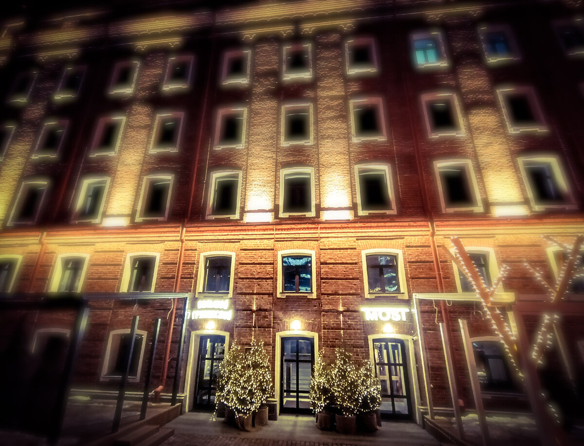 Ресторан "Большой Грузинский", г.Екатеринбург, ЖК Макаровский, Олимпийская набережная, 7