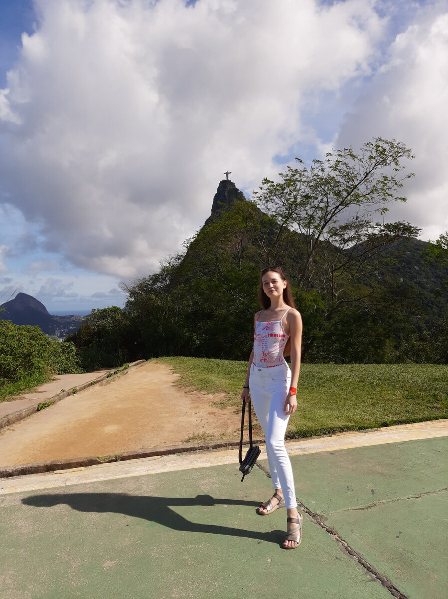 Вид на Христа с горы