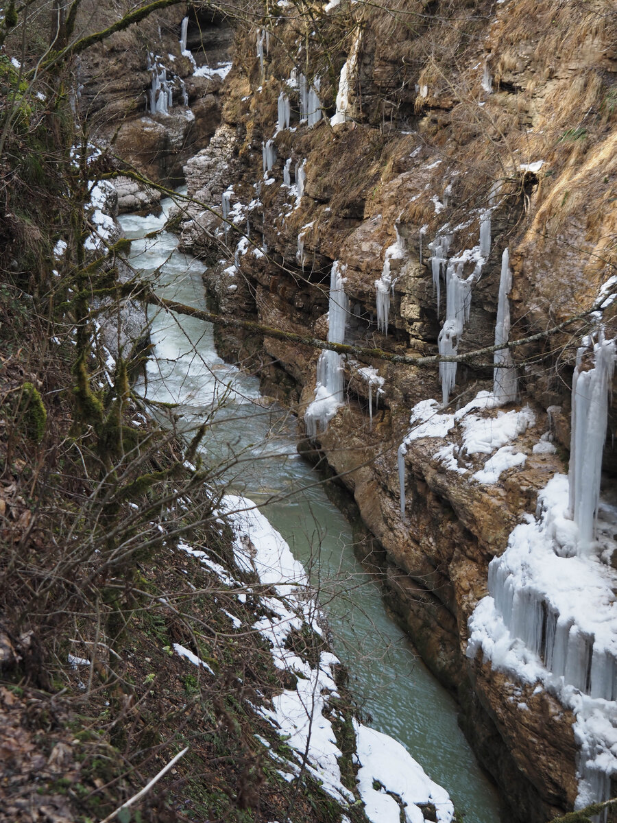 Река Курджипс в Гуамском ущелье