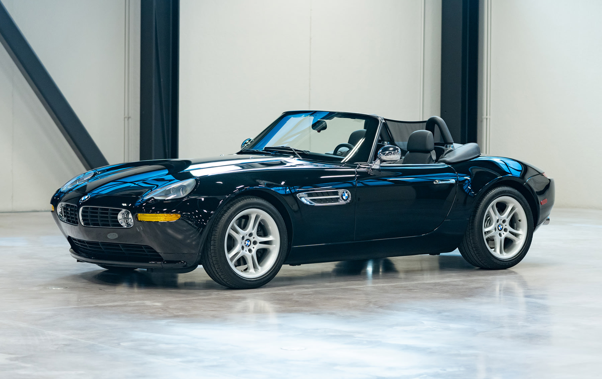 Маленькая машинка BMW z8