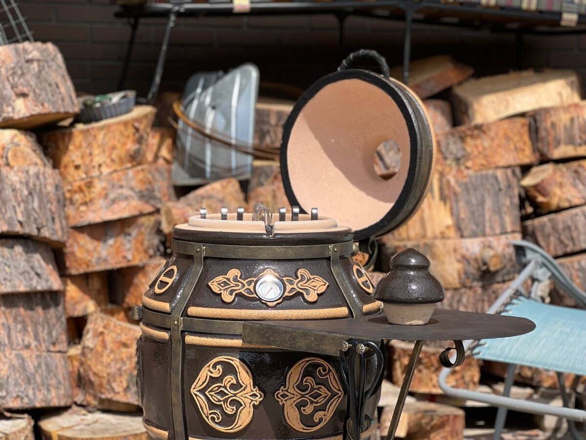 Встроенные термометры позволят вам контролировать постепенный подъем температуры – это очень важно, особенно при первой растопке 😉