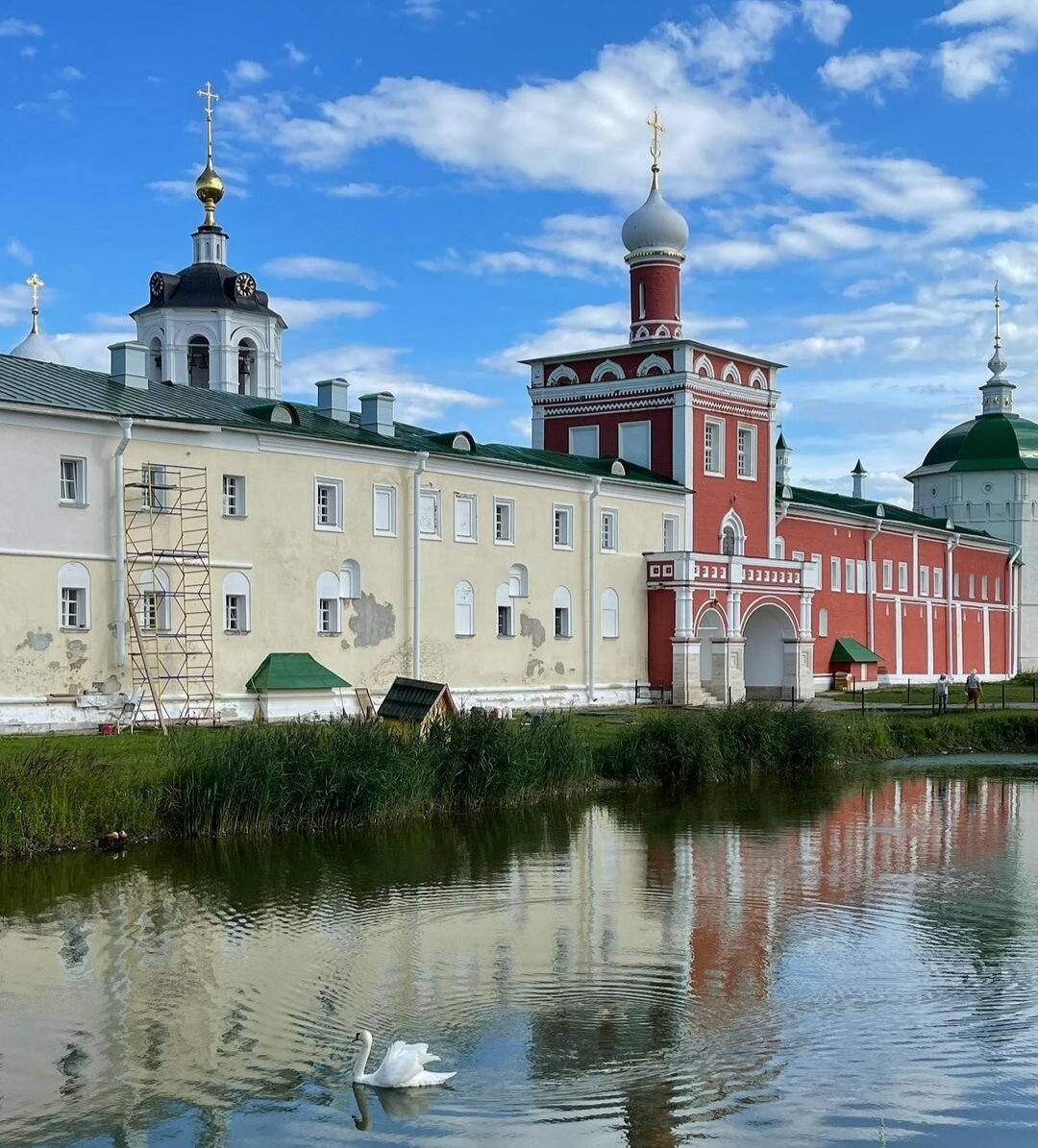 Монастыри Подмосковья