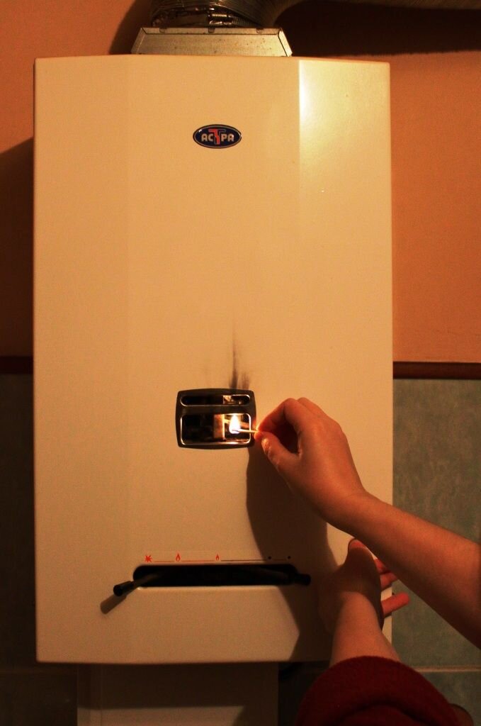 Опасность угарного газа в том, что он не имеет ни цвета, ни запаха и при этом чрезвычайно токсичен. А между тем, по данным газовиков, в Воронеже на сегодня насчитывается 119 905 газовых колонок