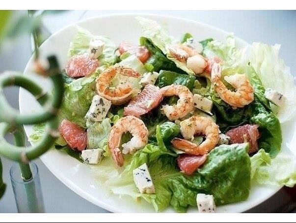 Рецепт салата с креветками