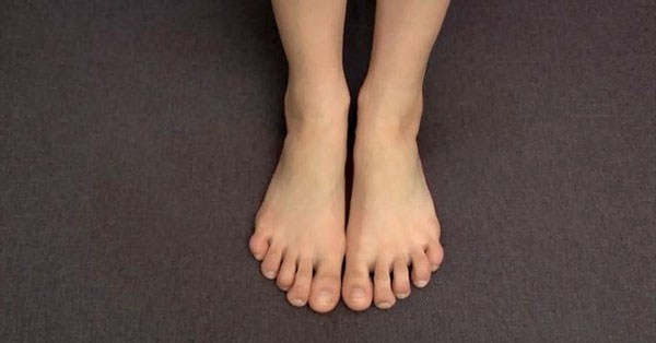 Ваши ступни выделают около 20 литров пота за год.