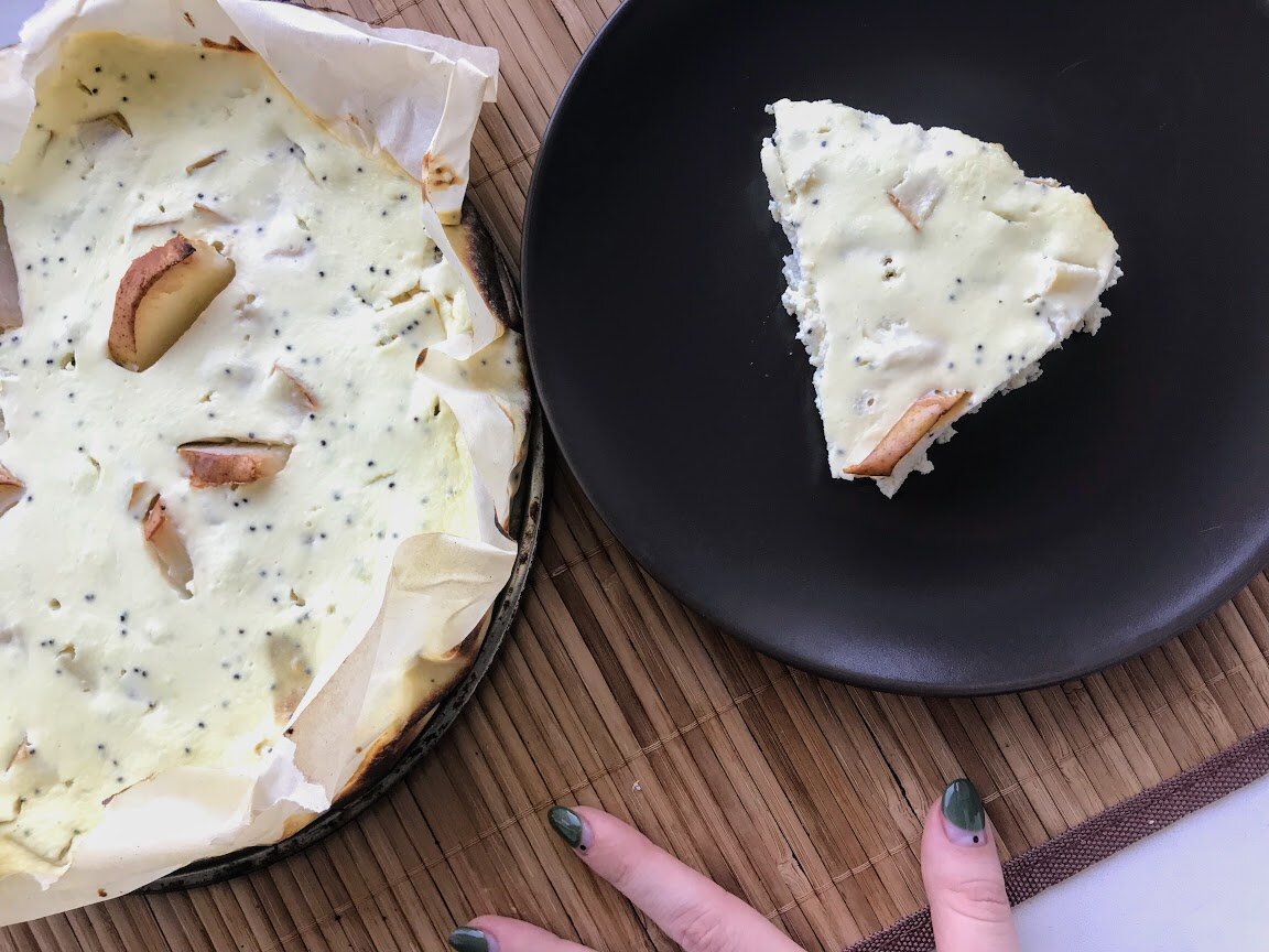 Фото из личного архива: Творожная запеканка с грушей и маком