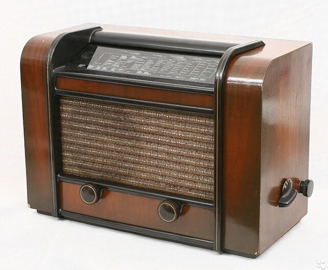Ламповый приемник Blaupunkt Ideal 6W69H, 1939 года выпуска