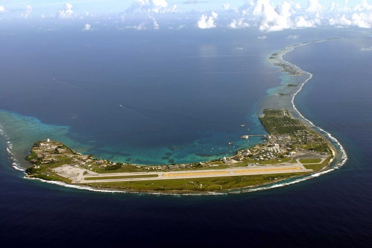 Атолл на Маршалловых островах. Маджуро Маршалловы острова. Ebeye Island Маршалловы острова. Атолл Маджуро.