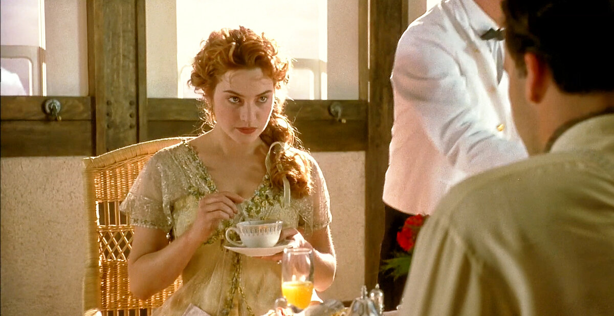 завтрак с Каледоном. здесь и далее кадры из фильма "Титаник" 