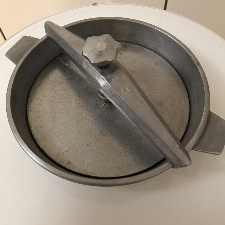 сковорода для цыпленка erringen. сковорода под цыпленка табака. сковорода под цыпленка табака. сковорода erringen для цыплёнка табака 26777 28 см с крышкой. сковорода под цыпленка табака.