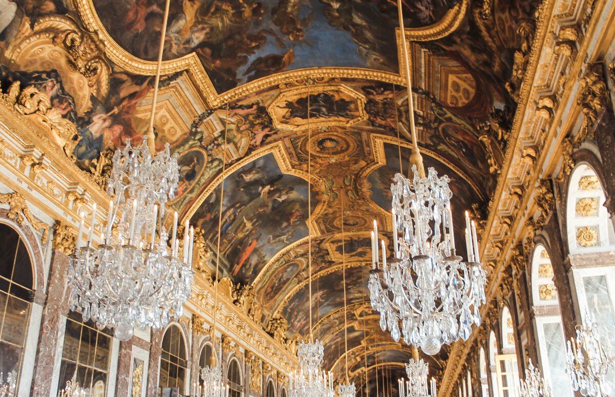 Версаль келісім. Версаль зеркальная галерея Версальского дворца. Ш. Лебрен. Зеркальная галерея. Версаль.. Франция Версальский дворец внутри.