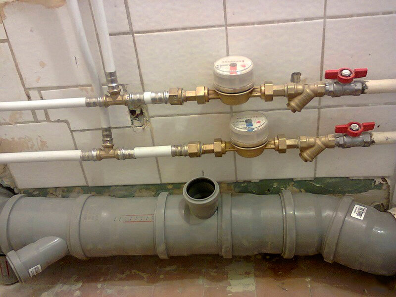 Разводка водопровода в квартире: схемы, особенности, советы