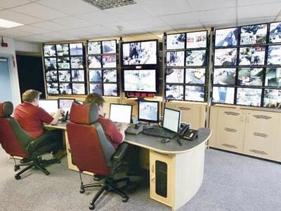 На посту операторов системы видеонаблюдения