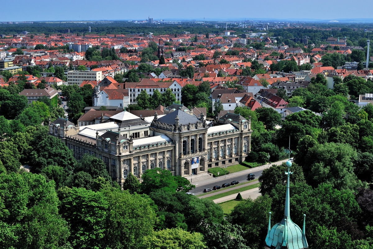 Hauptstadt von. Нижняя Саксония Ганновер. Земля нижняя Саксония Германия. Ганновер (город в ФРГ). Ганновер столица нижней Саксонии.