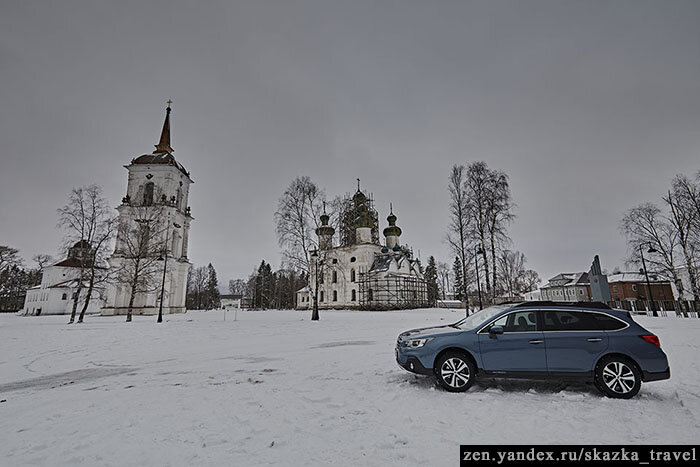 Каргополь, храмы на центральной площади