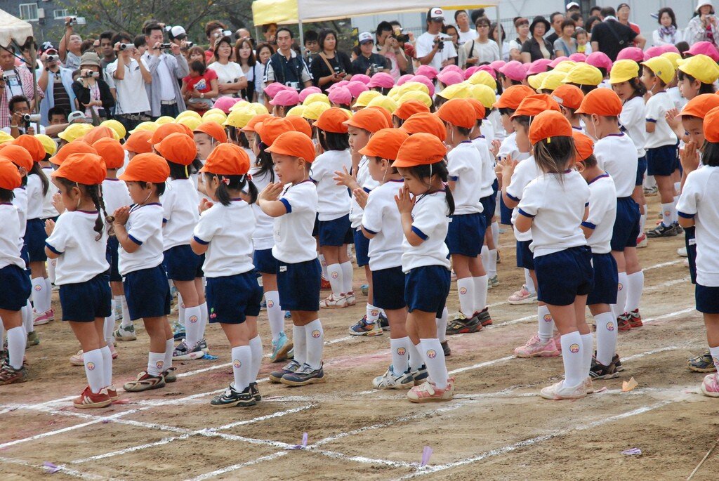 Японские дети, которым всё можно.