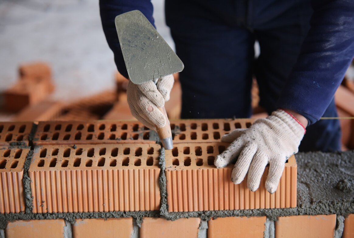 Кладка кирпича. Источник фото: prinzip.su