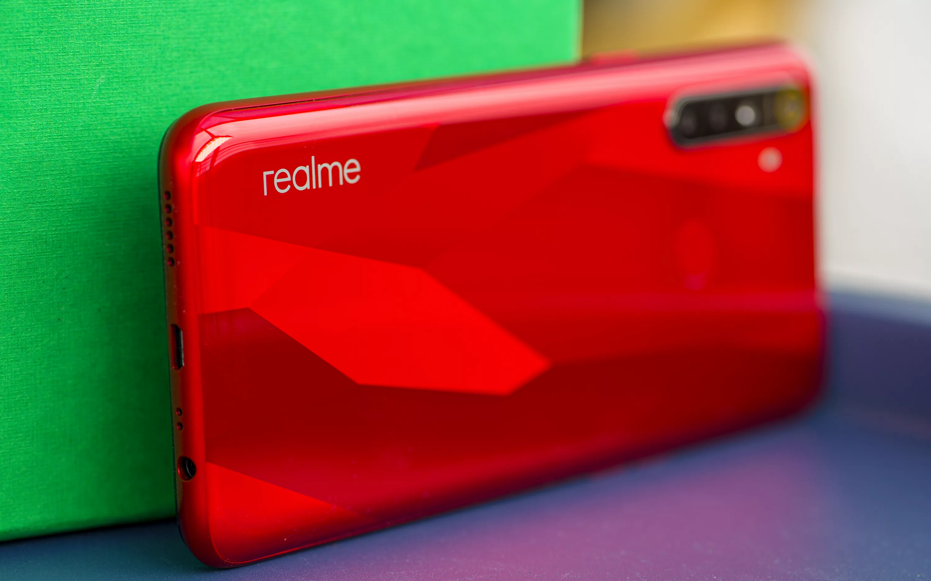 Realme 11 фото. Realme c3 красный. Realme с3 красный. Reamle c3. Смартфон Realme c11.