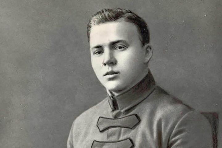 Аркадий Гайдар