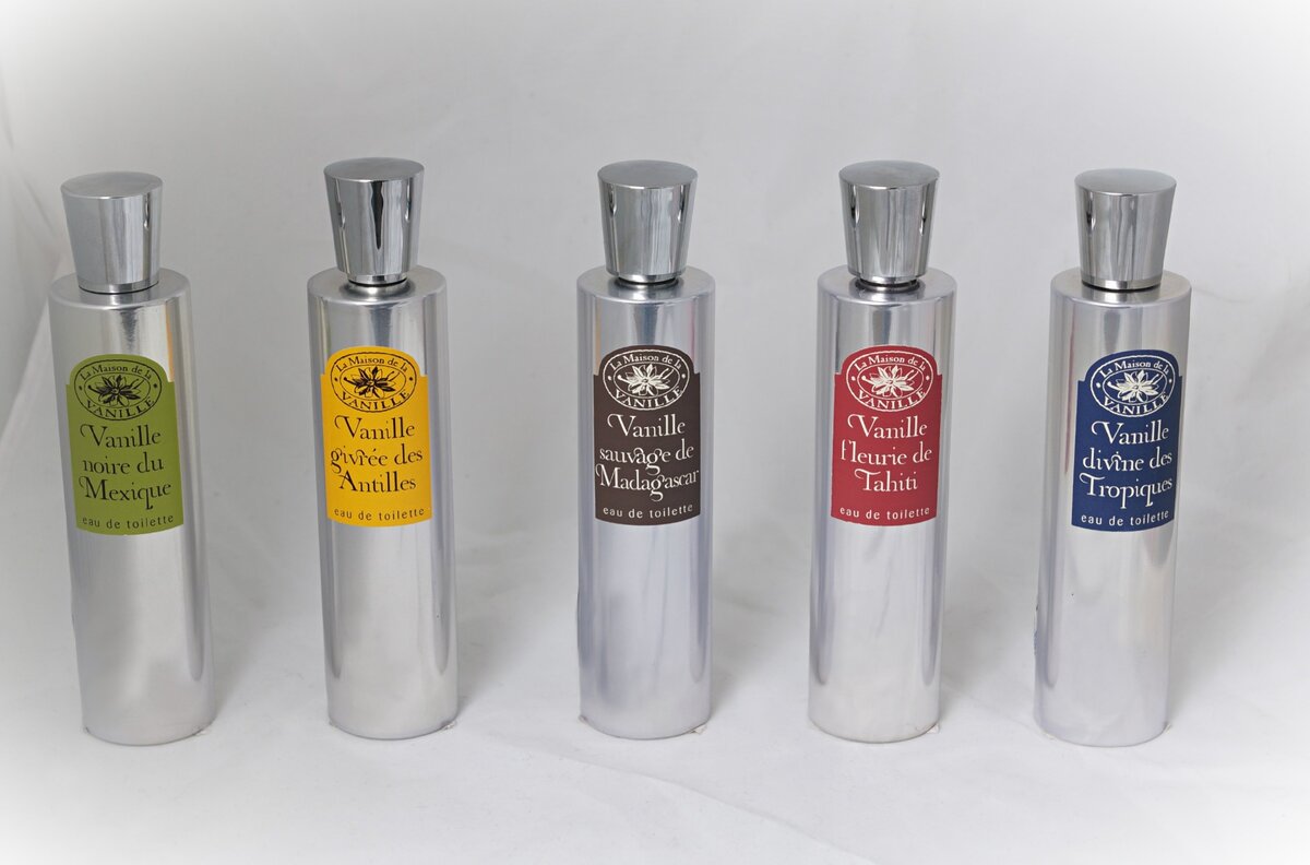 В моем наборе более "крупные флаконы". La Maison de la Vanille Vanille Noire Du Mexique  - отзыв. Фото автора.