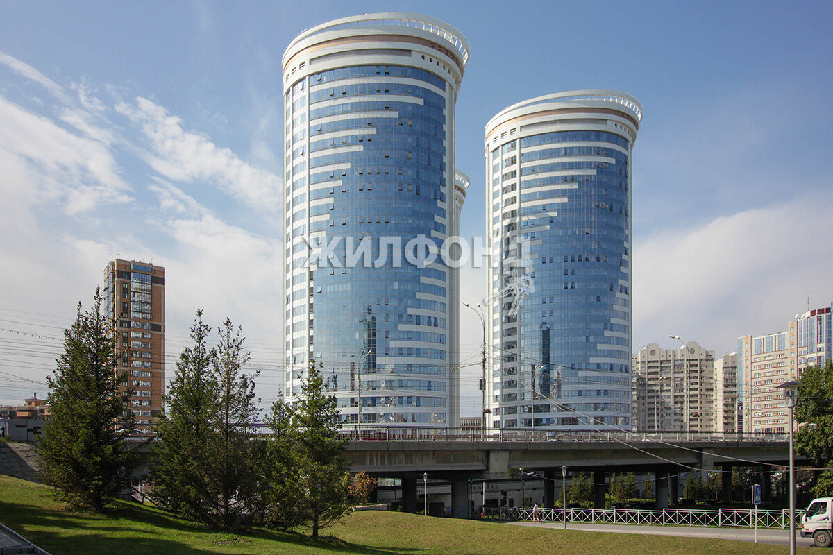 Один из самых престижных микрорайонов Новосибирска построен на пересечении Ипподромской и Октябрьской магистралей