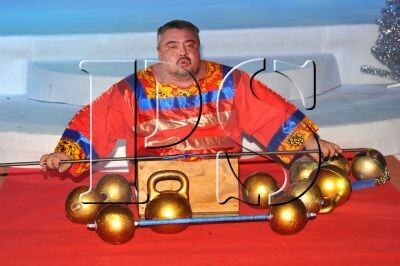 Источник: https://www.personastars.com/photo/252009_r_181209_033