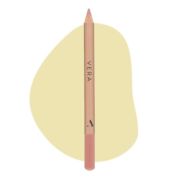 
купить1500 руб.Оттенок Caramel, VERA by Vera BrezhnevaПевица Вера Брежнева запустила свой бренд косметики в 2019 году, чтобы не искать идеальный косметос на каждый день у других марок. К запуску подошли с умом и с оглядкой на глобальные тренды: часть упаковки сделана из переработанного пластика, а палетка теней — из картона со съемным зеркалом. По наполнению все сдержанно и красиво. Карандаш для губ, например, выпускают в пяти нюдовых (и одном красном) оттенках без шиммера — счастье для тех, кто любит матовый макияж с прицелом на естественность. В использовании никаких сложностей нет: контур прорисовывает четко, не растекается и долго держится.