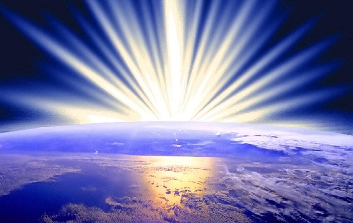 Начиная с первых страниц Библии, с самой первой главы книги Бытие, мы узнаем о существовании диавола, а в третьей главе этой же книги мы видим его уже отчетливо, как опасного и лютого врага.-4