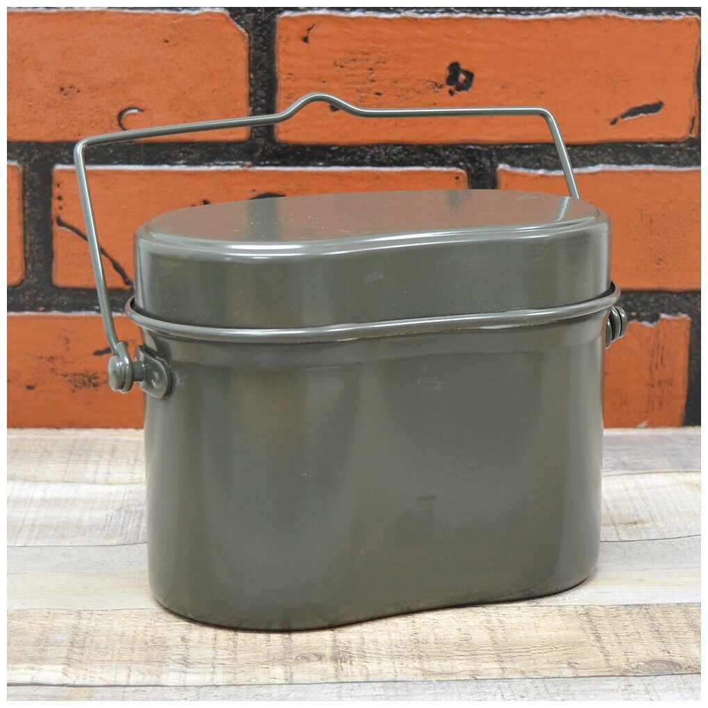 Пример вида классического туристического котелка с крышкой-сковородкой