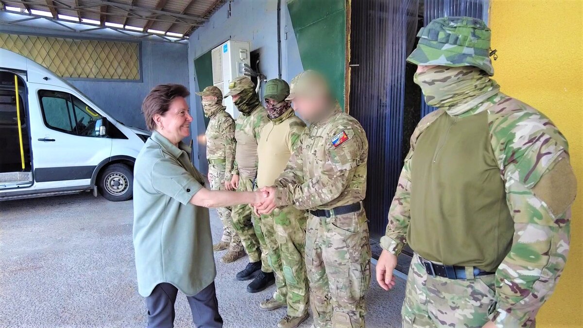    Губернатор Югры Наталья Комарова посетила Донбасс