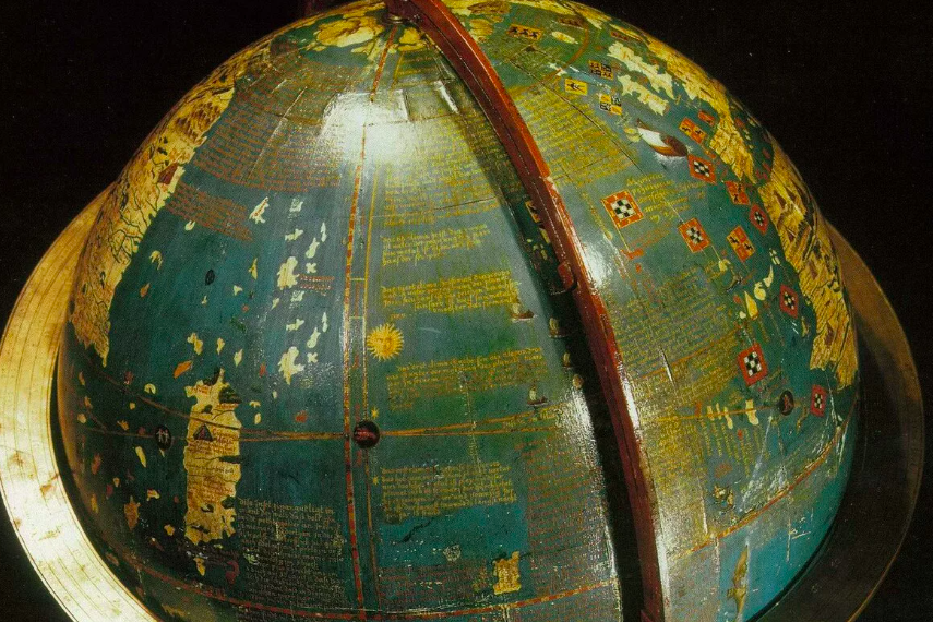     Земля в миниатюре: кто первым изобрел глобус