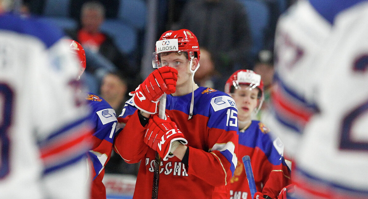 Источник:http://newstes.ru/2018/01/03/skazka-konchilas-molodezhka-bragina-vpervye-ostalas-bez-medaley-chm-po-hokkeyu.html