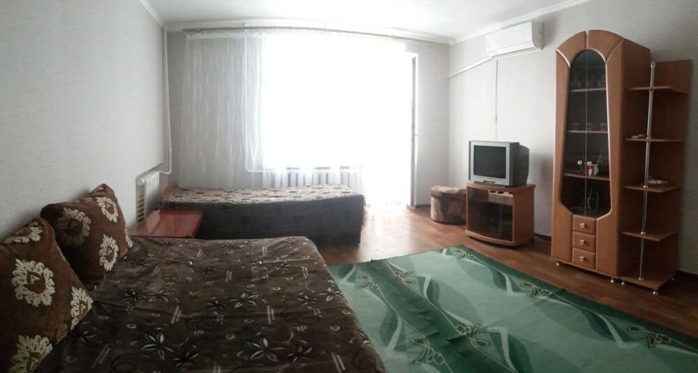 Источник фото: http://morya-kvartir.ru/arenda-kvartir-v-berdyanske-posutochno-1-komnatnye/gostinaya-10-2-1k