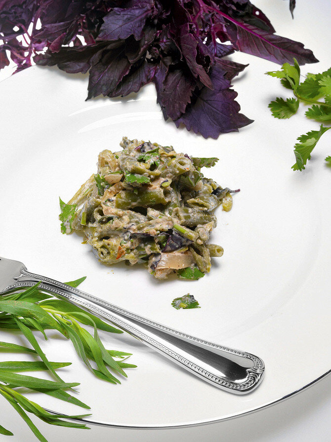 10 салатов с черносливом для любителей необычных сочетаний - Лайфхакер